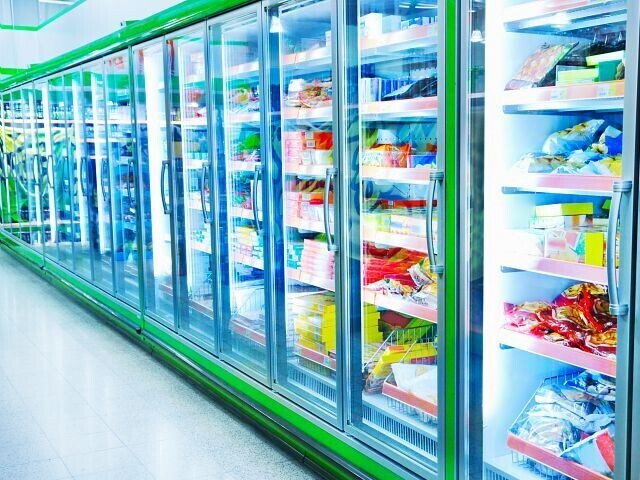 refrigerated supermarket freezers with Forane by Arkema